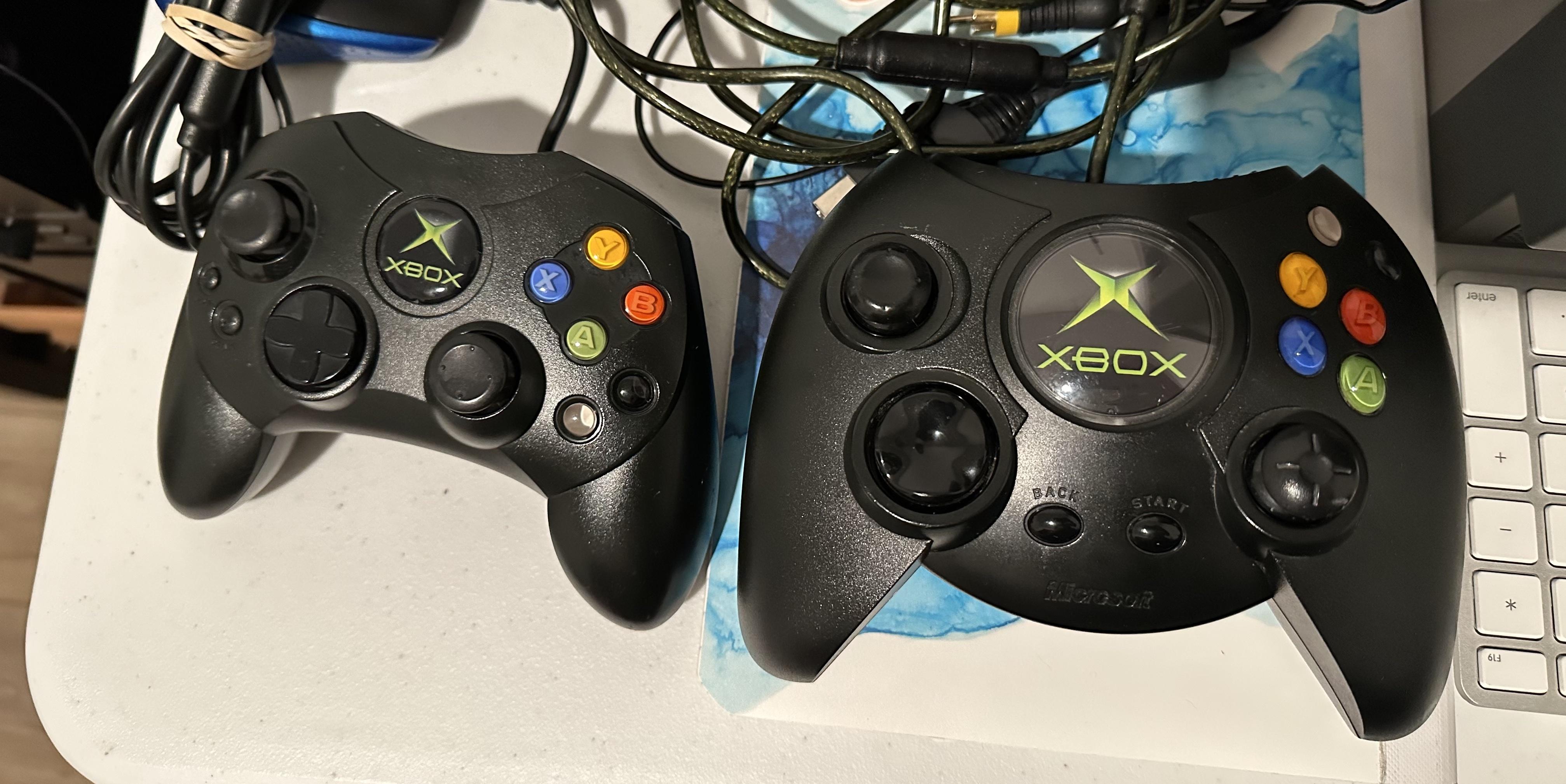 ORIGINAL XBOX BLACK DUKE CONTROLLER - Accessories